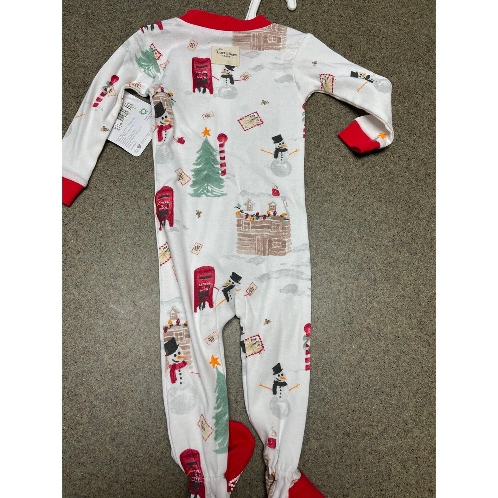 Christmas zip closure sleeper Burt's Bees Letters to Sanra 3-6 Months. NWT - Picture 3 of 5